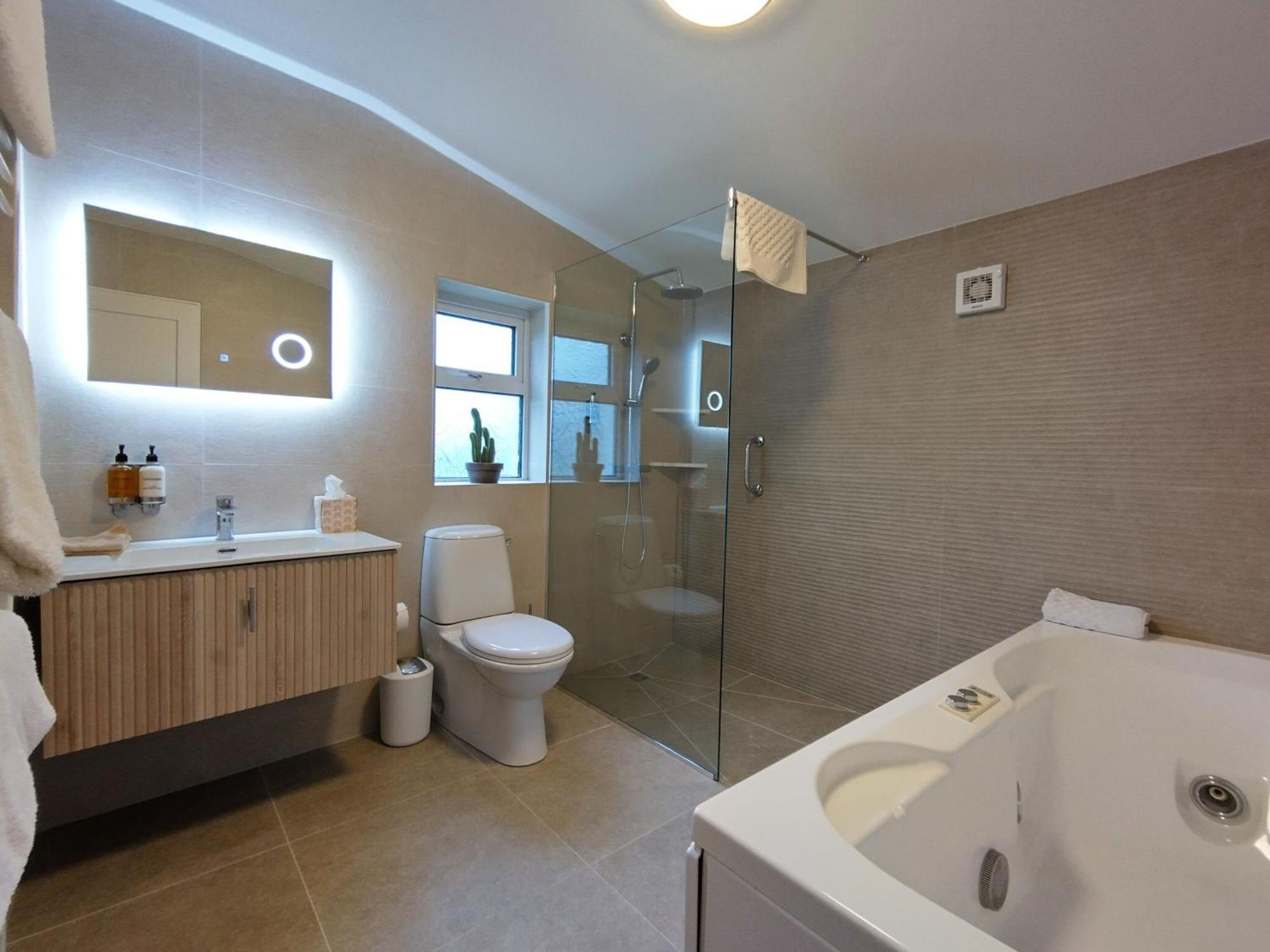 Luxury Lodges In Doolin Village With Hot Tubs Bagian luar foto